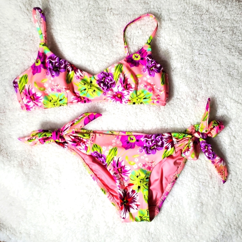 Victoria's Secret size medium bikini